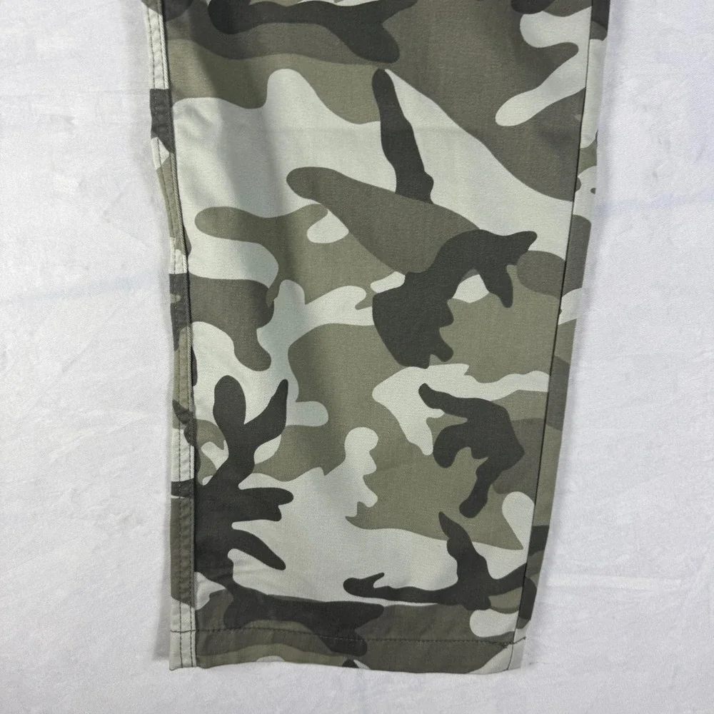 NWT True‎ Religion Mens Cargo Pants SN Dusty Green Camo Military Outdoor 27
